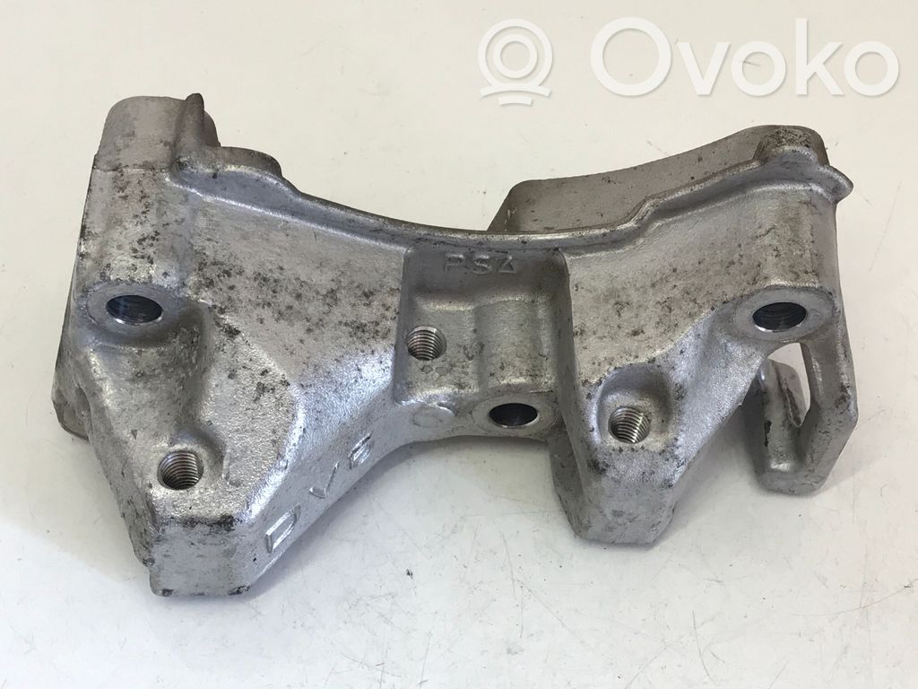 Peugeot 3008 I Engine mounting bracket 