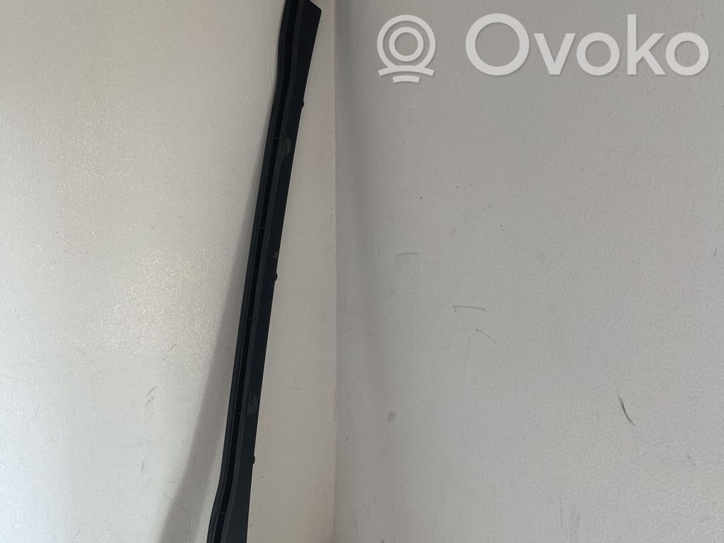 Volvo V70 Uchwyt / Mocowanie zderzaka tylnego 