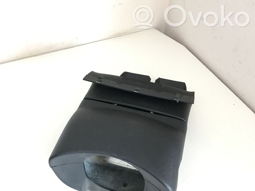 Volvo V70 Vairo ašies apdaila 