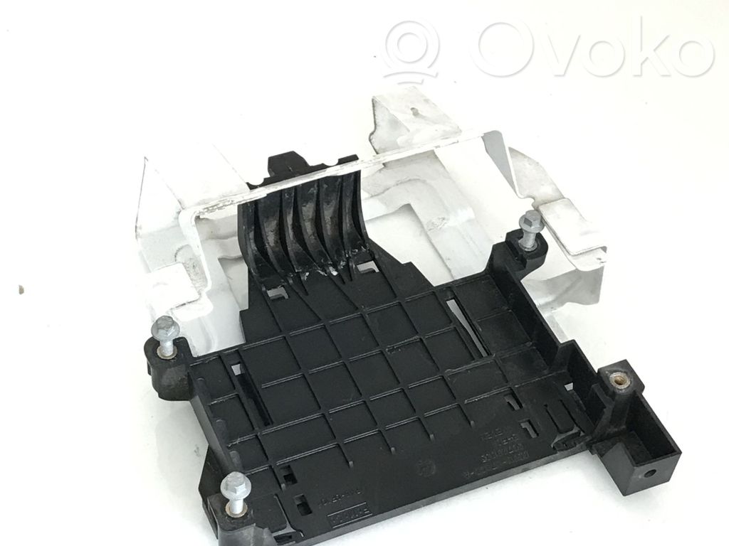 Volvo V70 Other engine bay part 