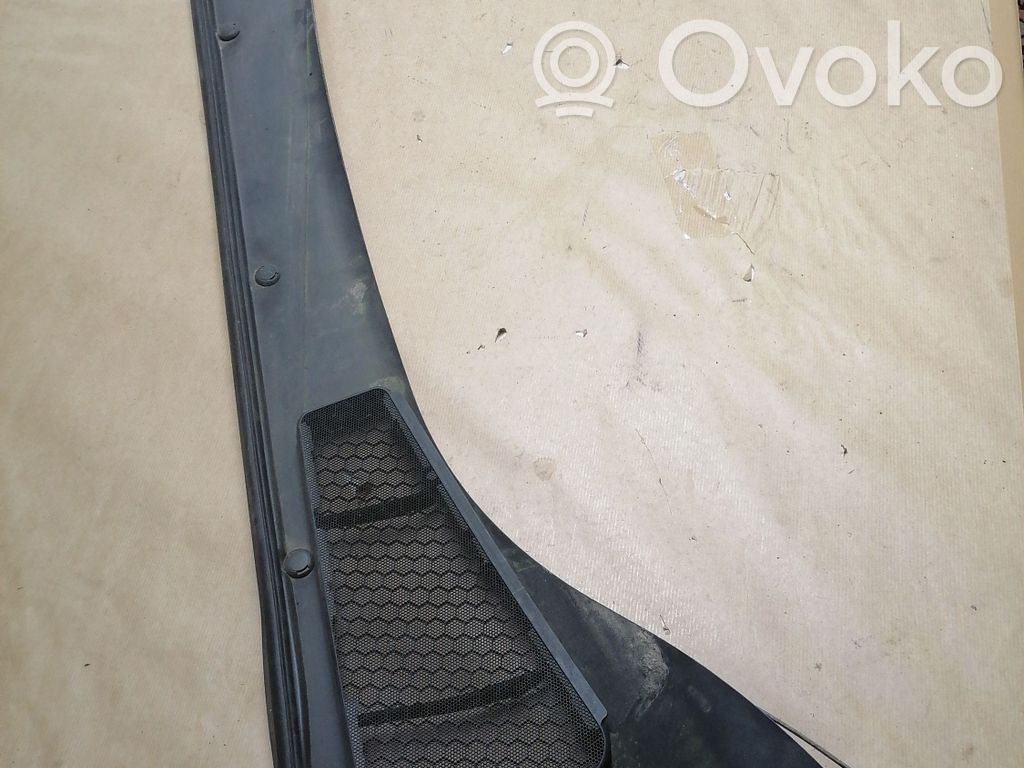 Ford Focus Wiper trim 