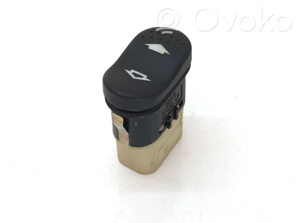 Ford Focus Electric window control switch 