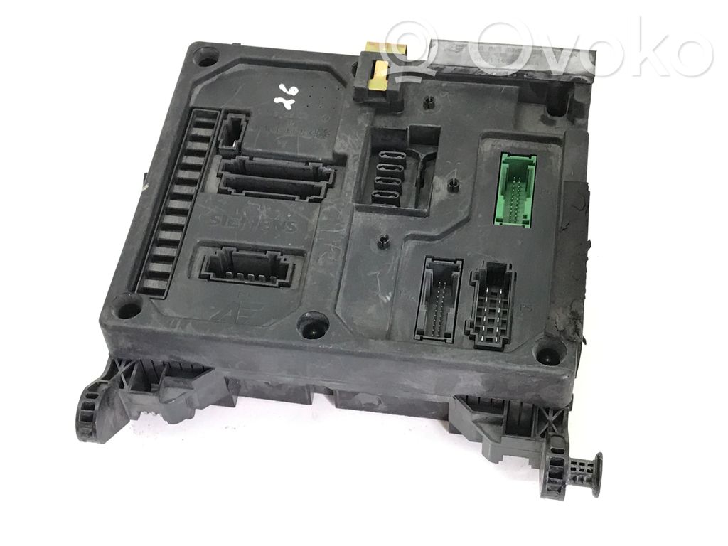 Volkswagen Sharan Fuse module 