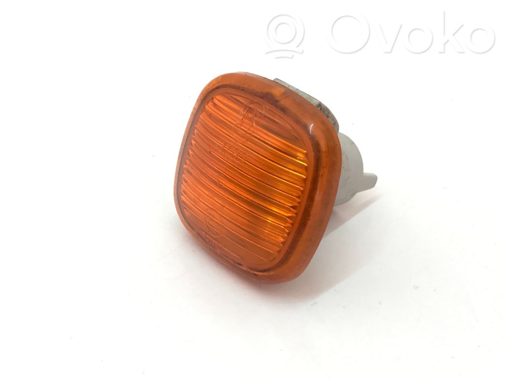 Audi A4 S4 B5 8D Seitenblinker 