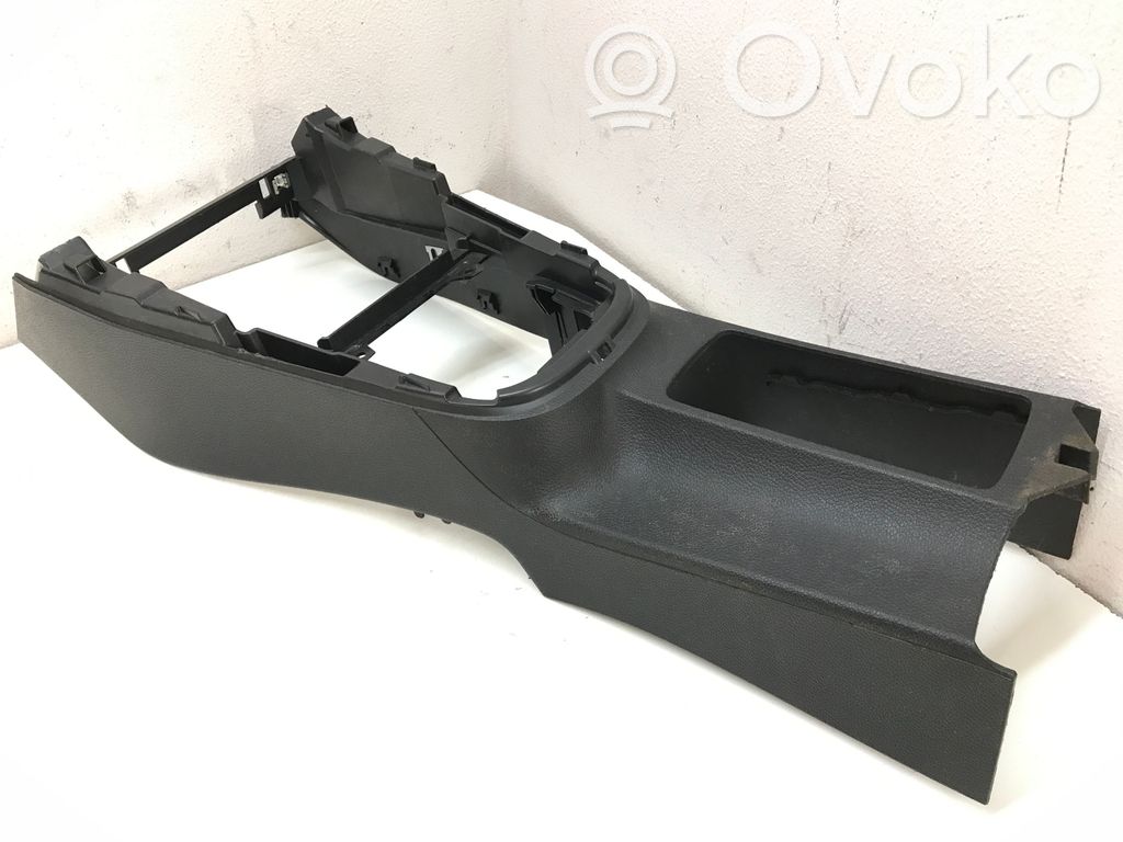 Volkswagen Golf VI Centrālā konsole 