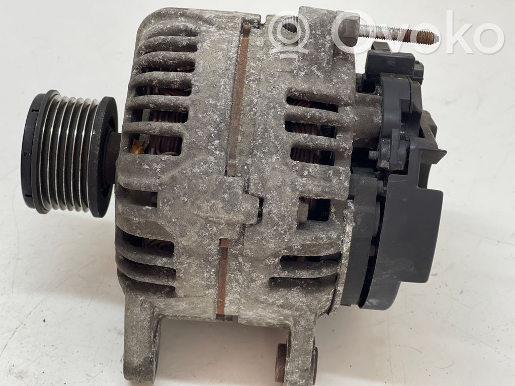 Renault Clio III Ģenerators 