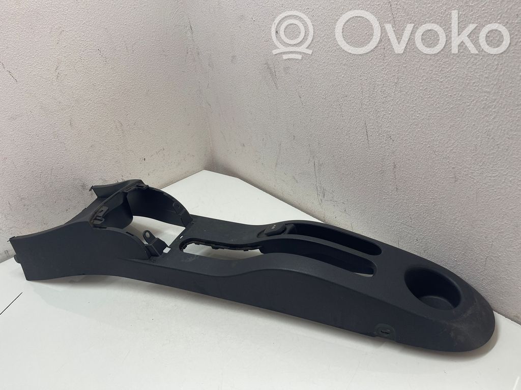 Renault Clio III Center console 