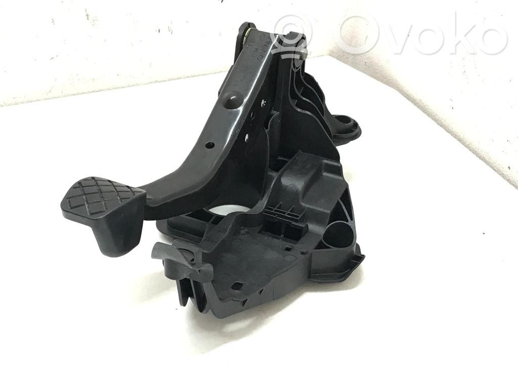 Volkswagen Polo V 6R Brake pedal 