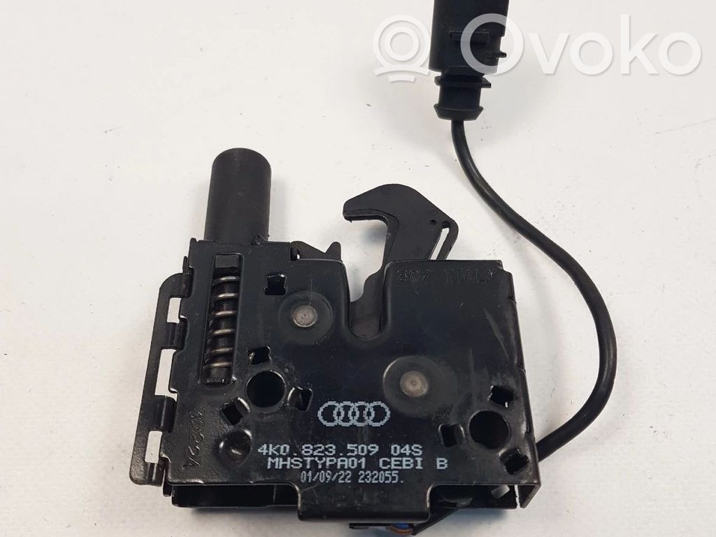 Volkswagen Golf VIII Engine bonnet/hood lock/catch 