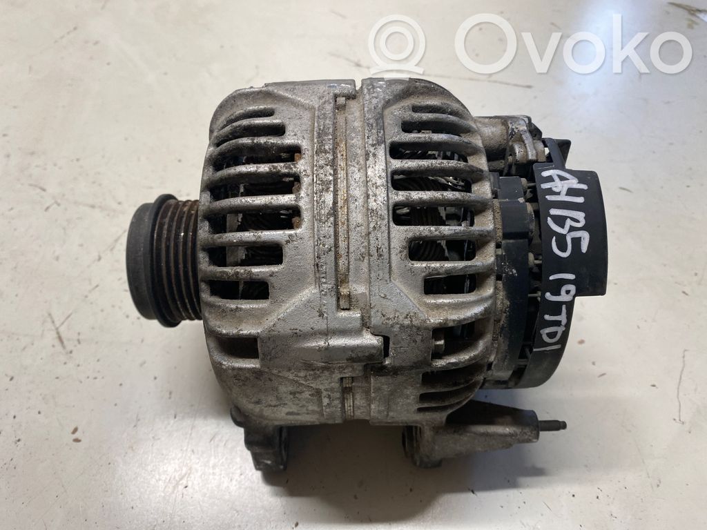 Volkswagen PASSAT B5 Lichtmaschine 