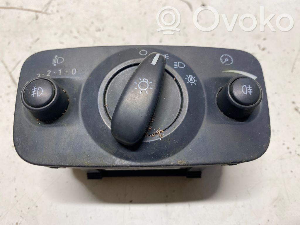 Interruptor de luz   04066444,6G9T13A024CE,070629B