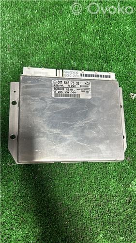 Komputer / Sterownik ECU silnika   1754532,265109056