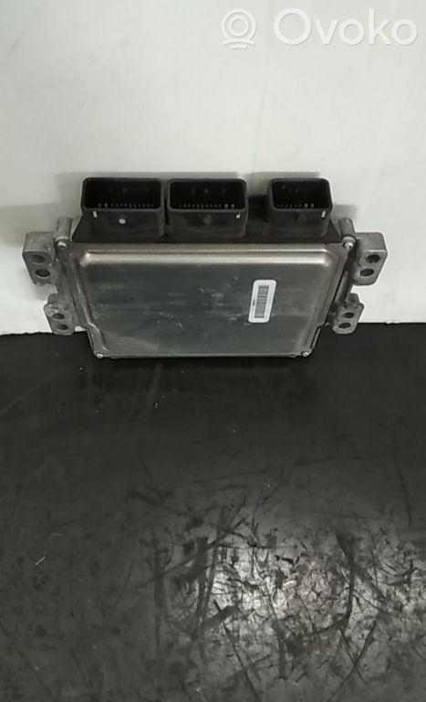 Engine control unit/module   237100121R,R0413B006E