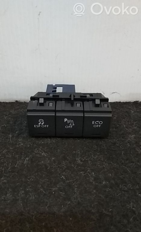 Peugeot 508 RXH Traction control (ASR) switch 