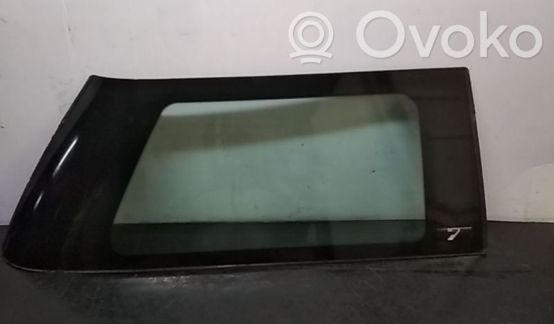 Rear side window   E143R001025