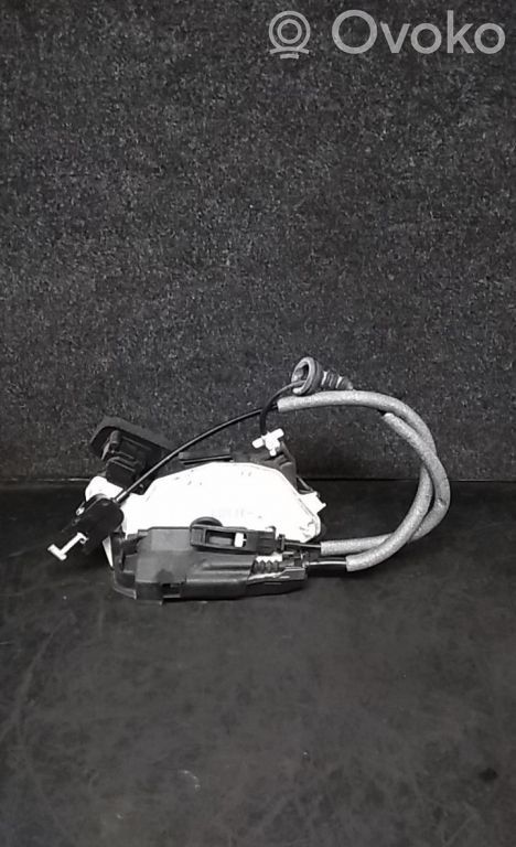 Volkswagen Golf VII Rear door lock 