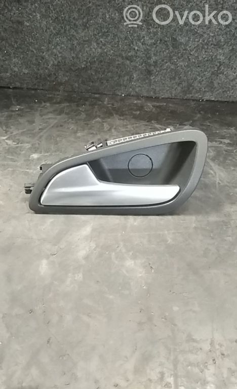 Front door interior handle   AM51U22601CDW