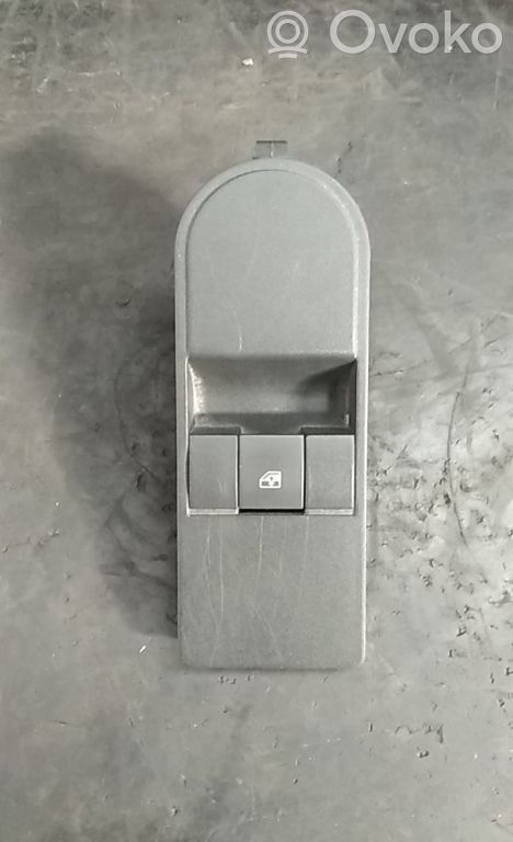 Interruptor del elevalunas eléctrico   13197132,93162821