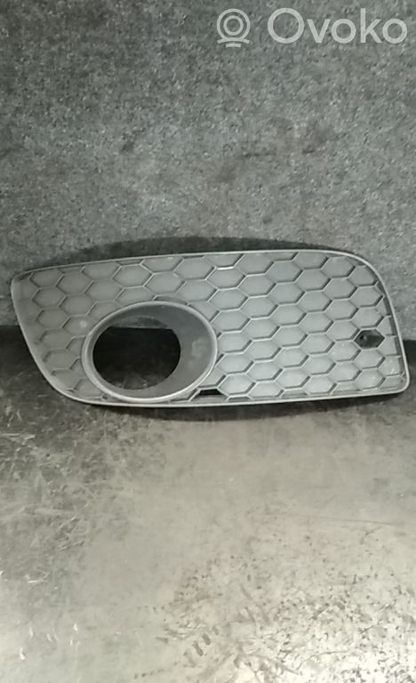 Volkswagen Golf V Front grill 