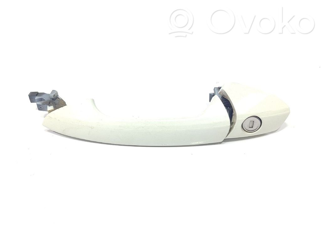 Manecilla externa puerta delantera   A2047600170