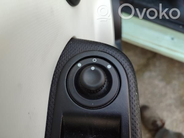 Wing mirror switch