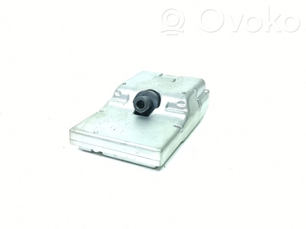 Caméra pare-brise   39093426,551486173