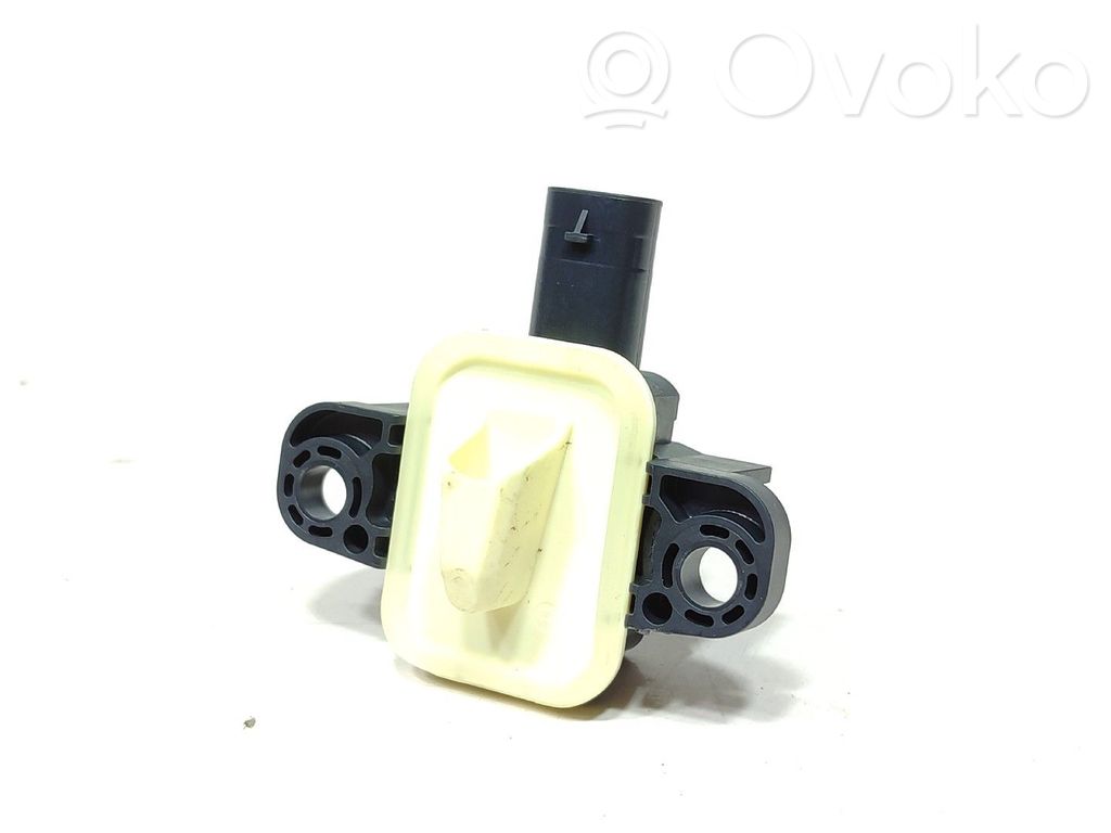 Sensor impacto/accidente para activar Airbag   A1668210351,56054084AA