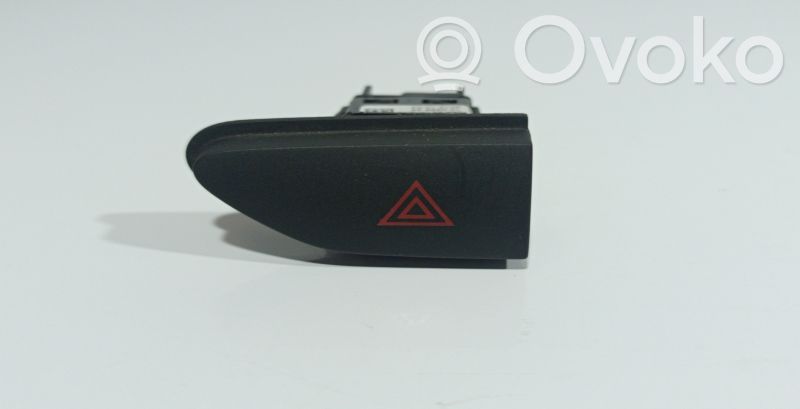 Schalter Warnblinkanlage   252907372R