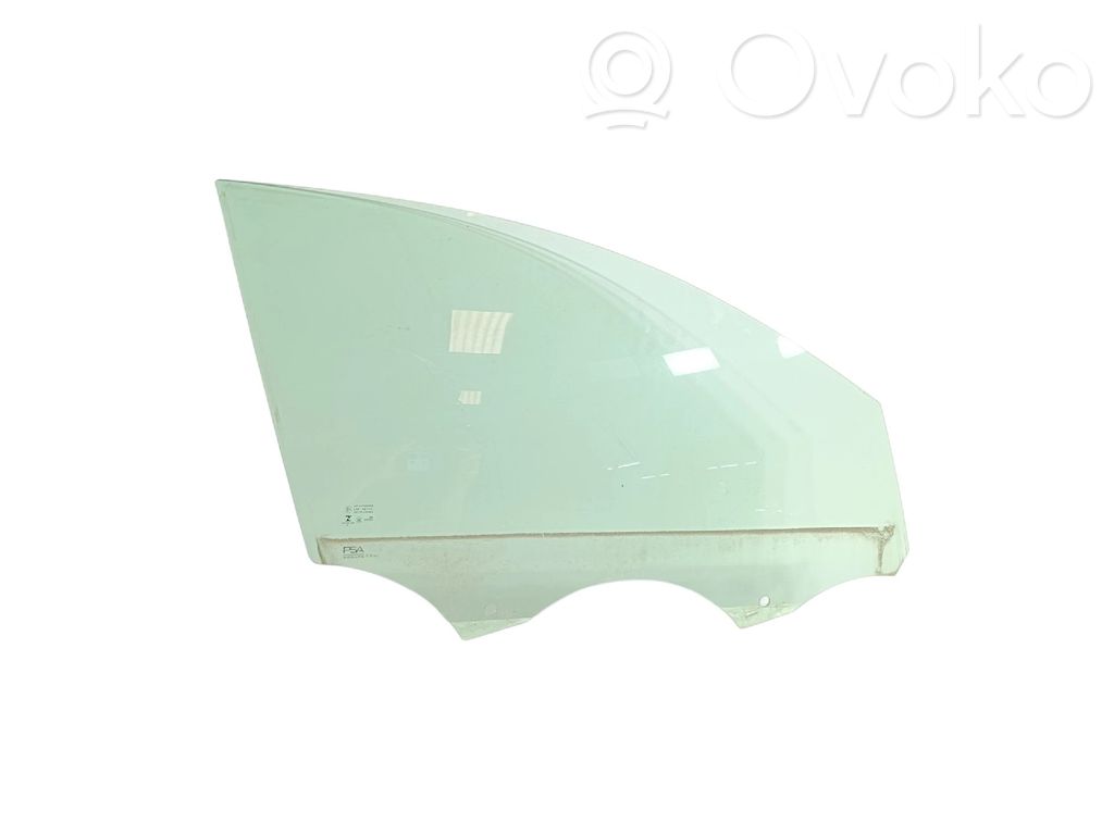 Opel Corsa F Vitre de fenêtre porte avant (4 portes)