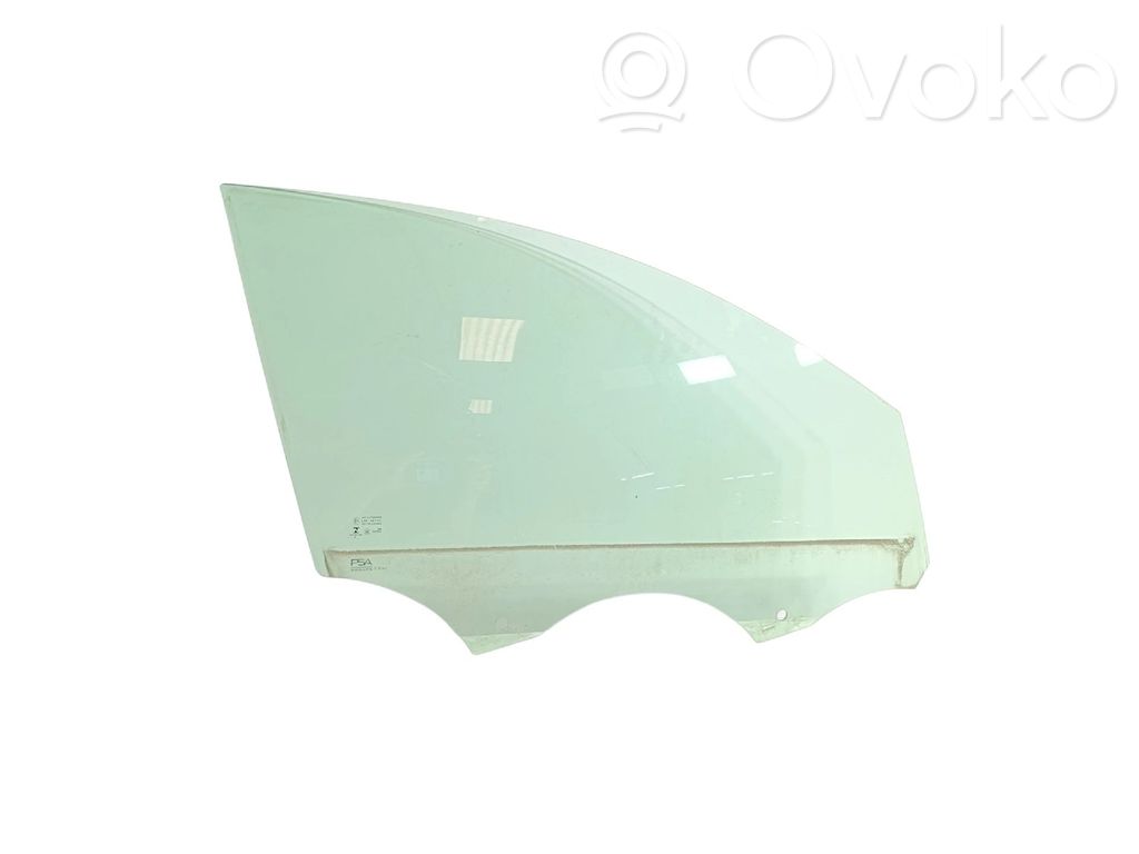 Opel Corsa F Vitre de fenêtre porte avant (4 portes) 
