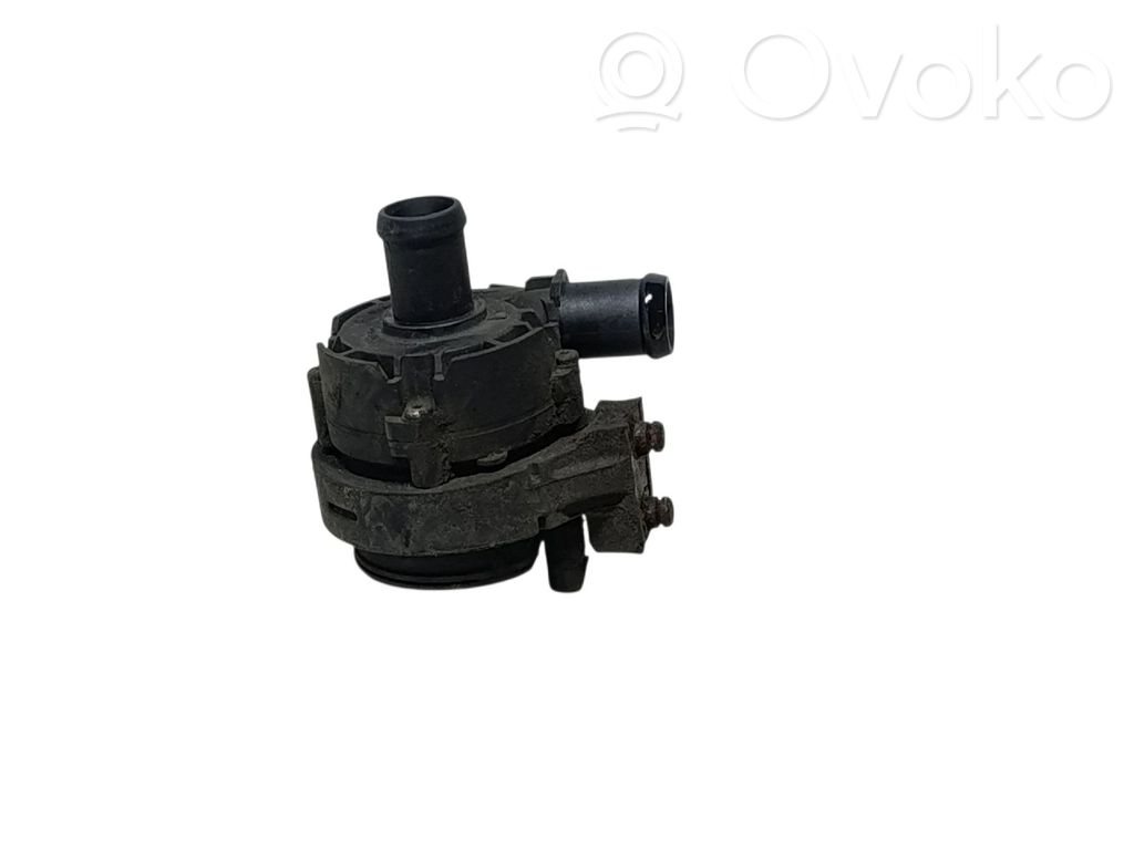 Pompe de circulation d'eau   5Q0965567