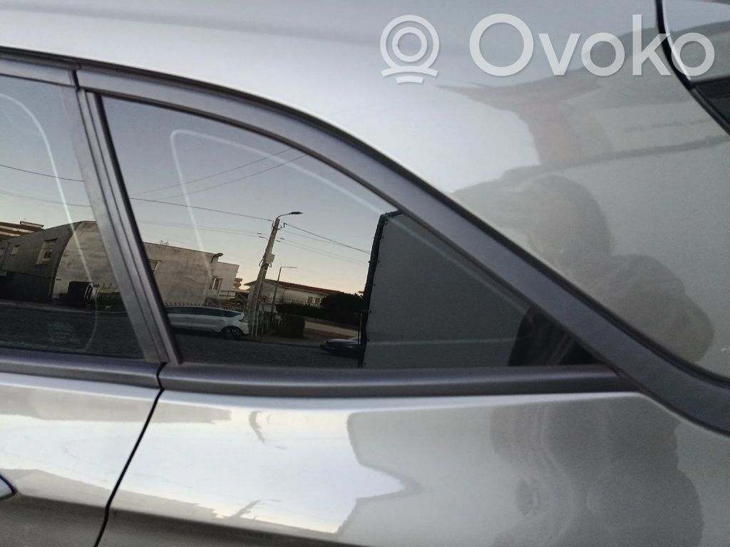Opel Astra K Rear side window 