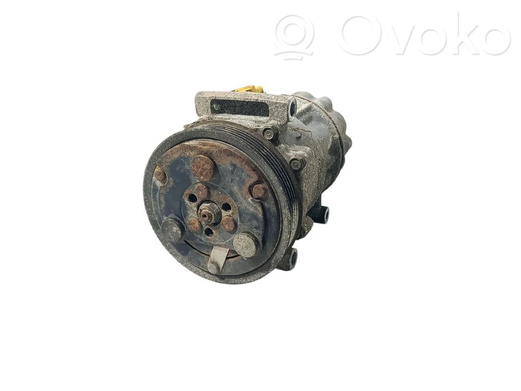 Ilmastointilaitteen kompressorin pumppu (A/C)   921317504,DEFEITO