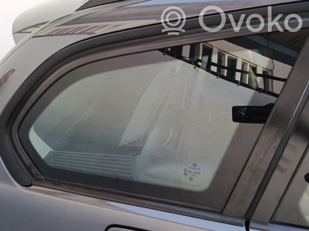 BMW 3 E90 E91 Galinis šoninis kėbulo stiklas