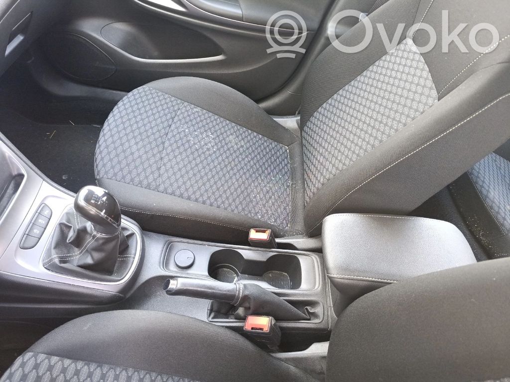 Opel Astra K Cotieră 