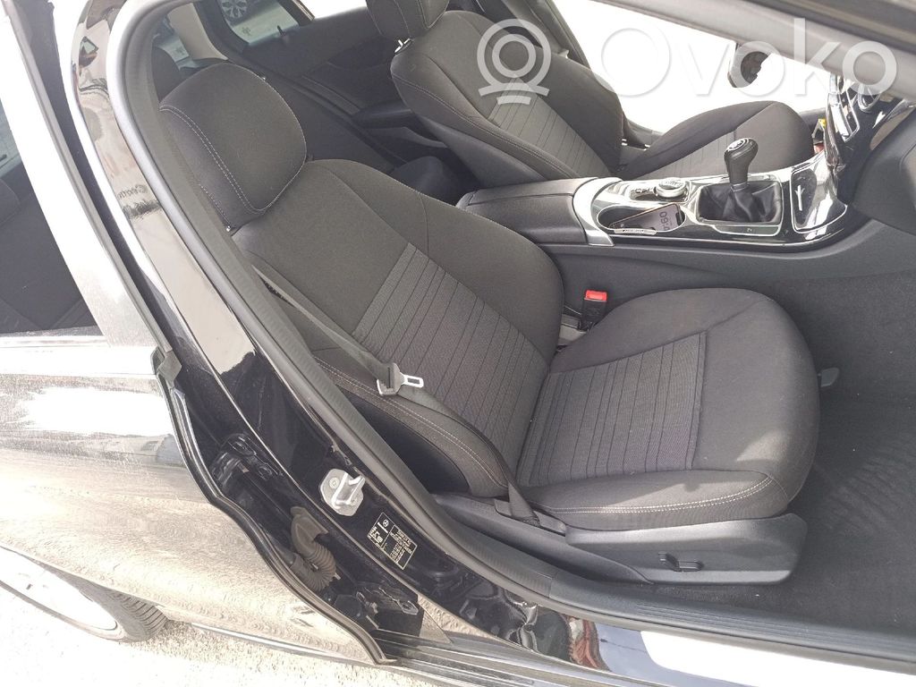 Mercedes-Benz C W205 Scaun față pasager 