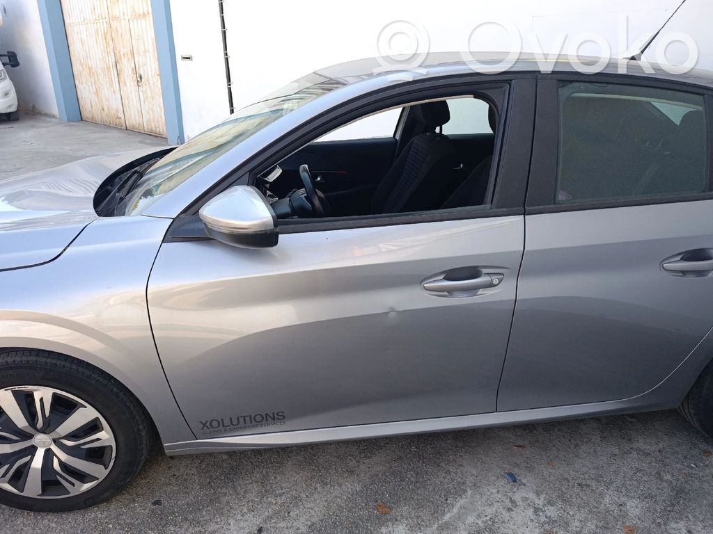 Peugeot 208 II Puerta delantera