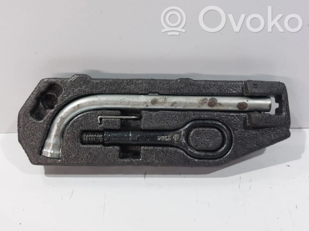 Volkswagen Caddy Inel remorcare 