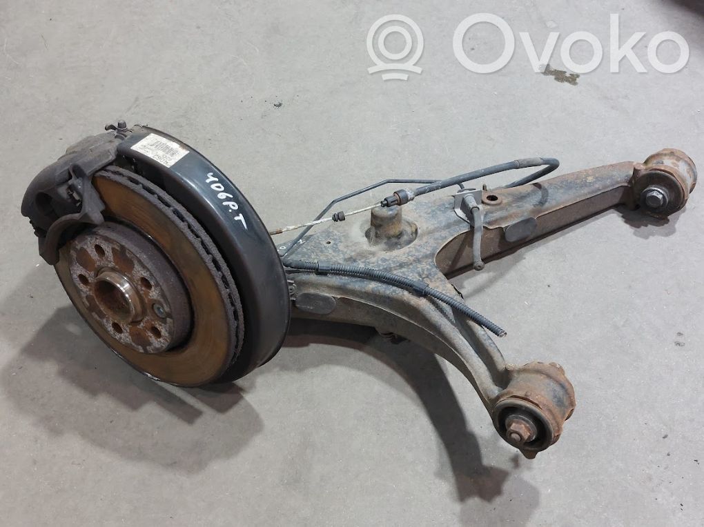 Volkswagen Multivan T6 Zwrotnica koła tylnego 