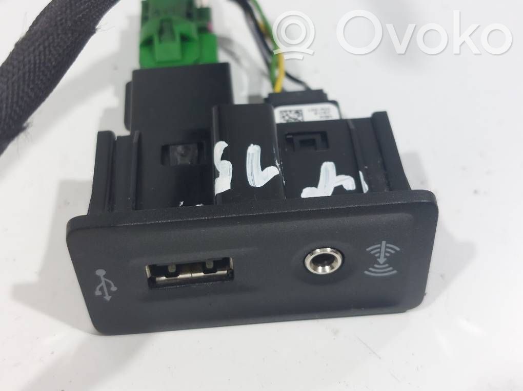 Volkswagen Crafter Enchufe conector USB 
