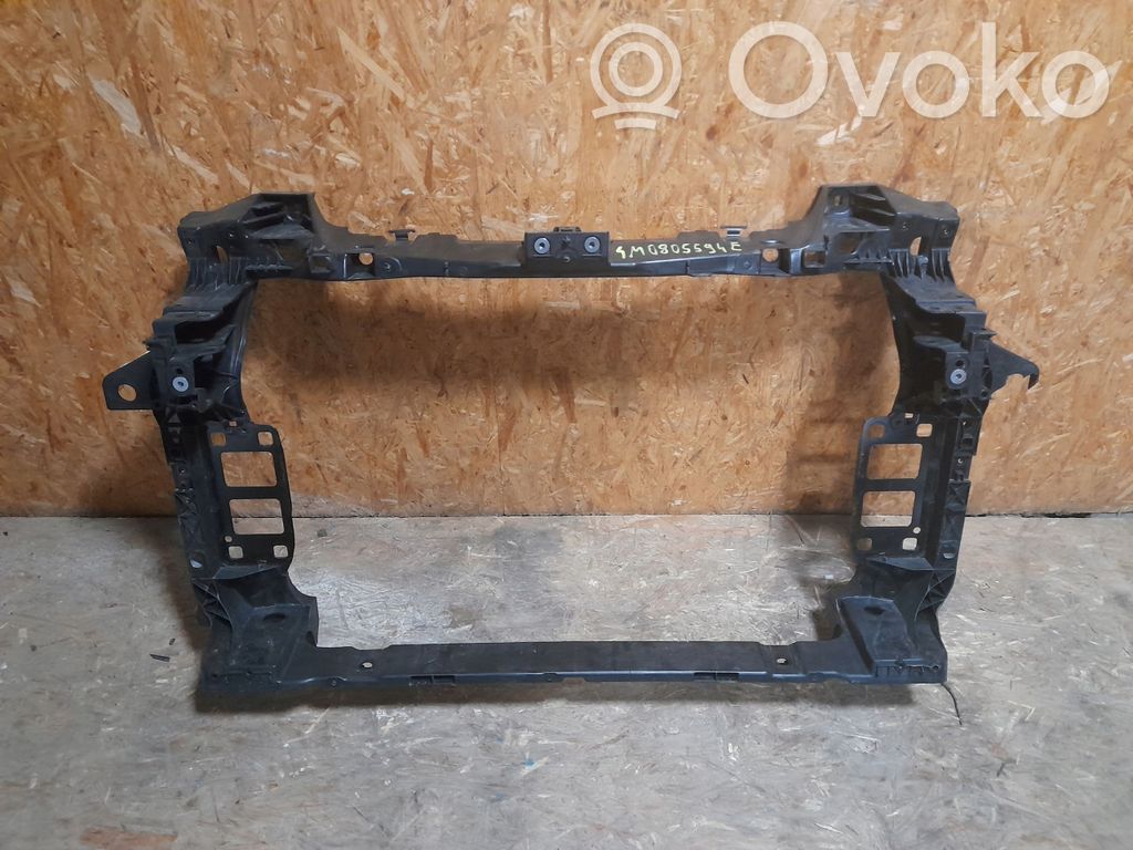Audi Q8 Radiatoru panelis 