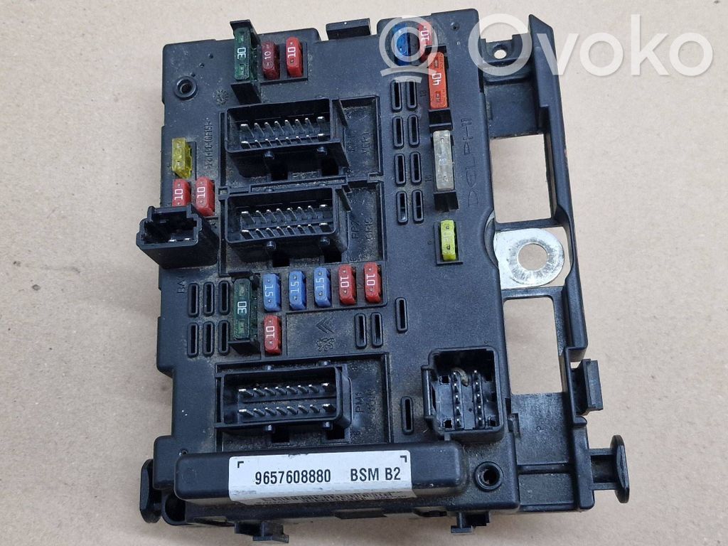 Peugeot 307 Fuse module 