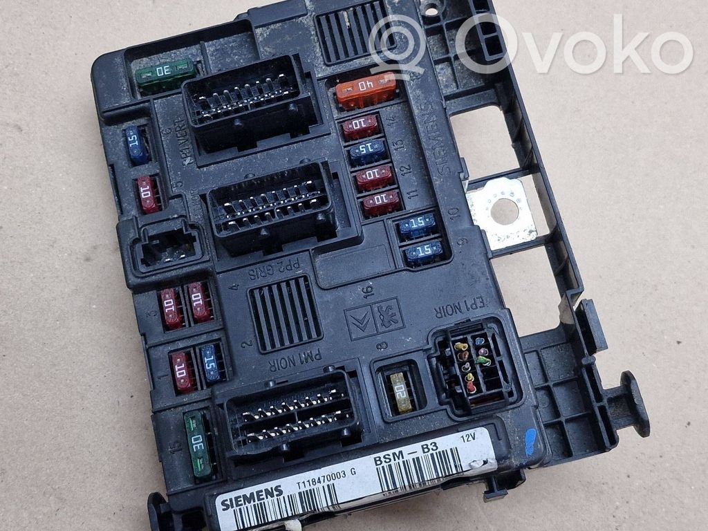 Citroen C3 Fuse module 