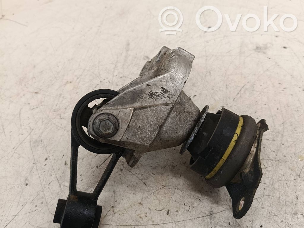 Citroen C5 Engine mount bracket 