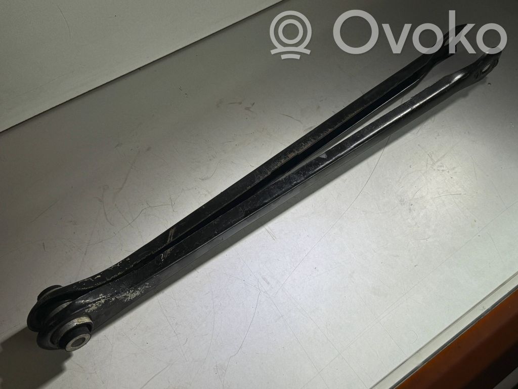 Rear control arm   6770813