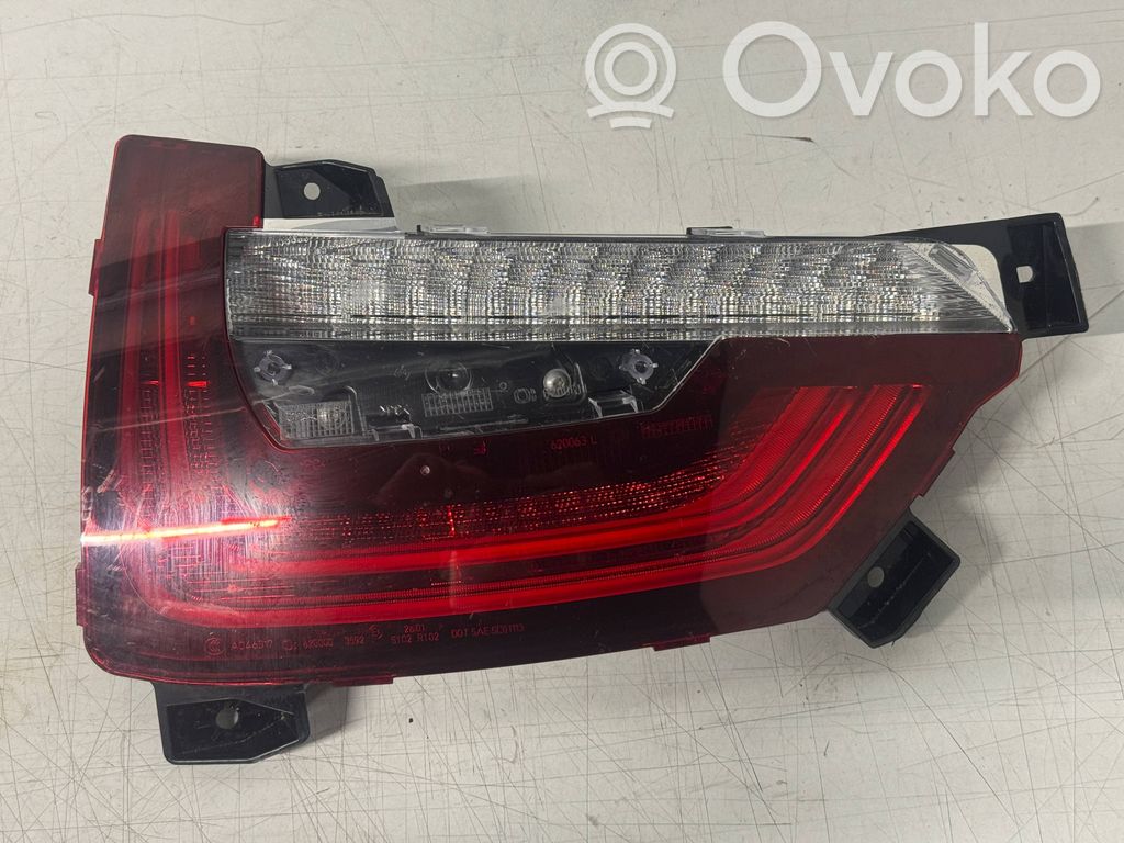 Tailgate rear/tail lights   7389605