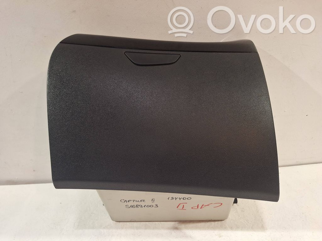 Renault Captur Glove box 
