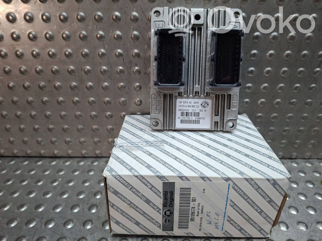 Sterownik / Moduł ECU   S26337345,51896774,IAW5SF9AE,BC0107749A