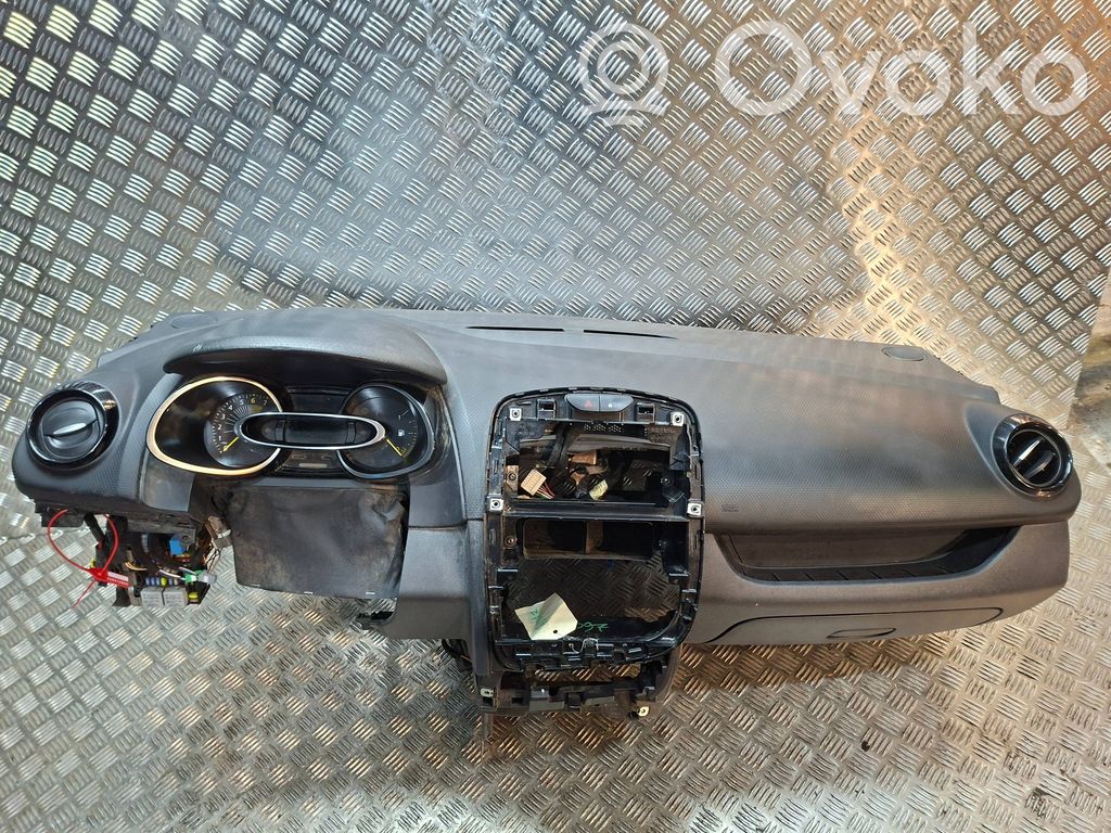 Renault Clio IV Panel de instrumentos 