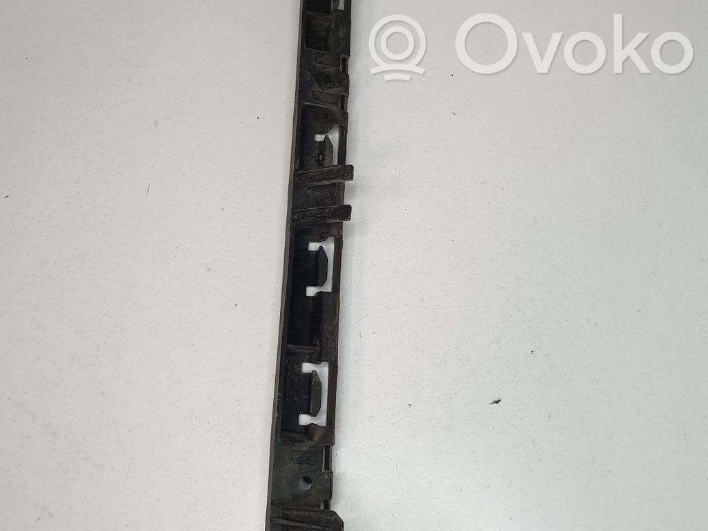 BMW 7 E65 E66 Galinis laikiklis bamperio 